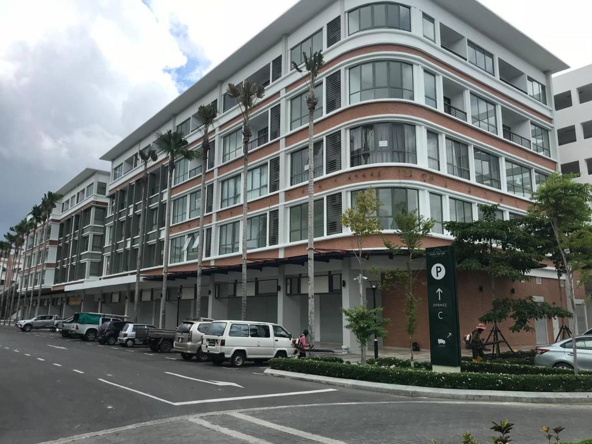 Marina Times Square Homestay By Evernent Miri Exterior photo