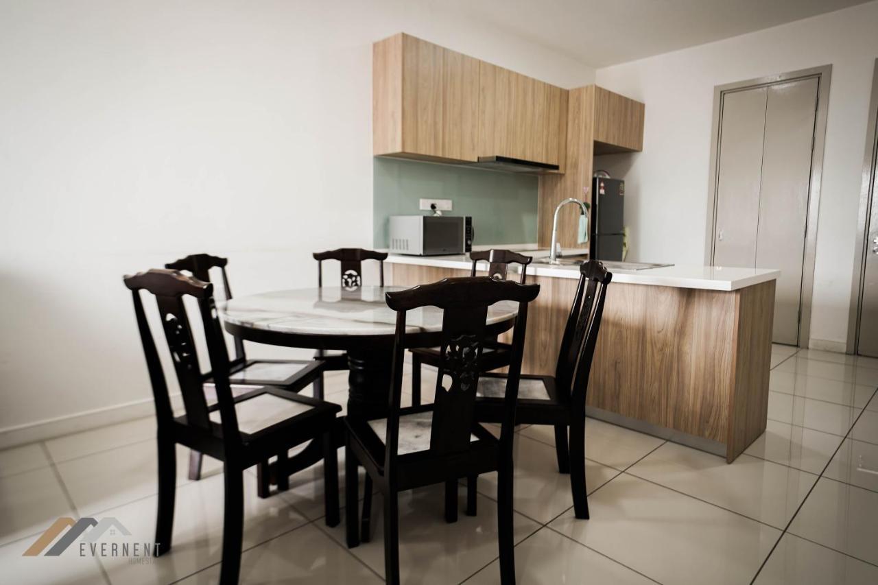 Marina Times Square Homestay By Evernent Miri Exterior photo